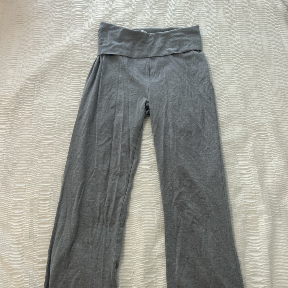 Amazon Gray Relaxed-Fit Yoga Pants
